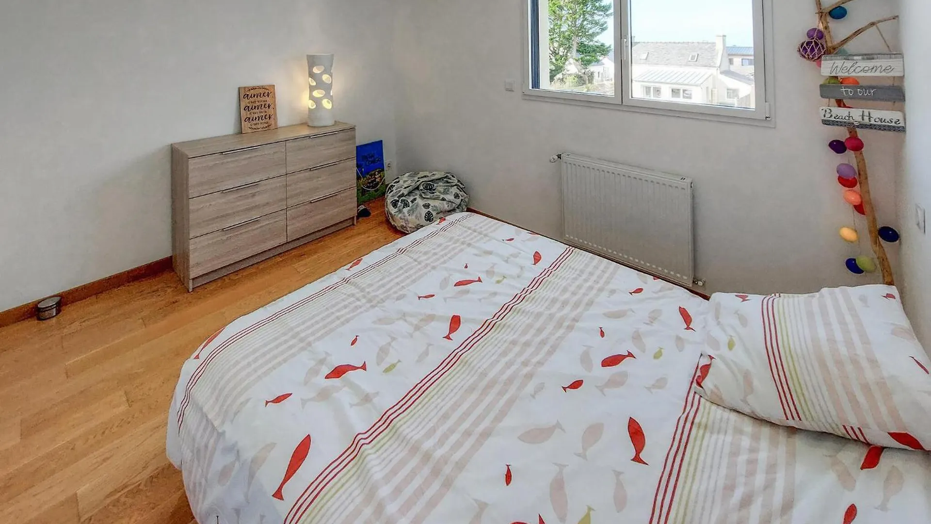 Beautiful Home In Santec With Wifi 0*,  France
