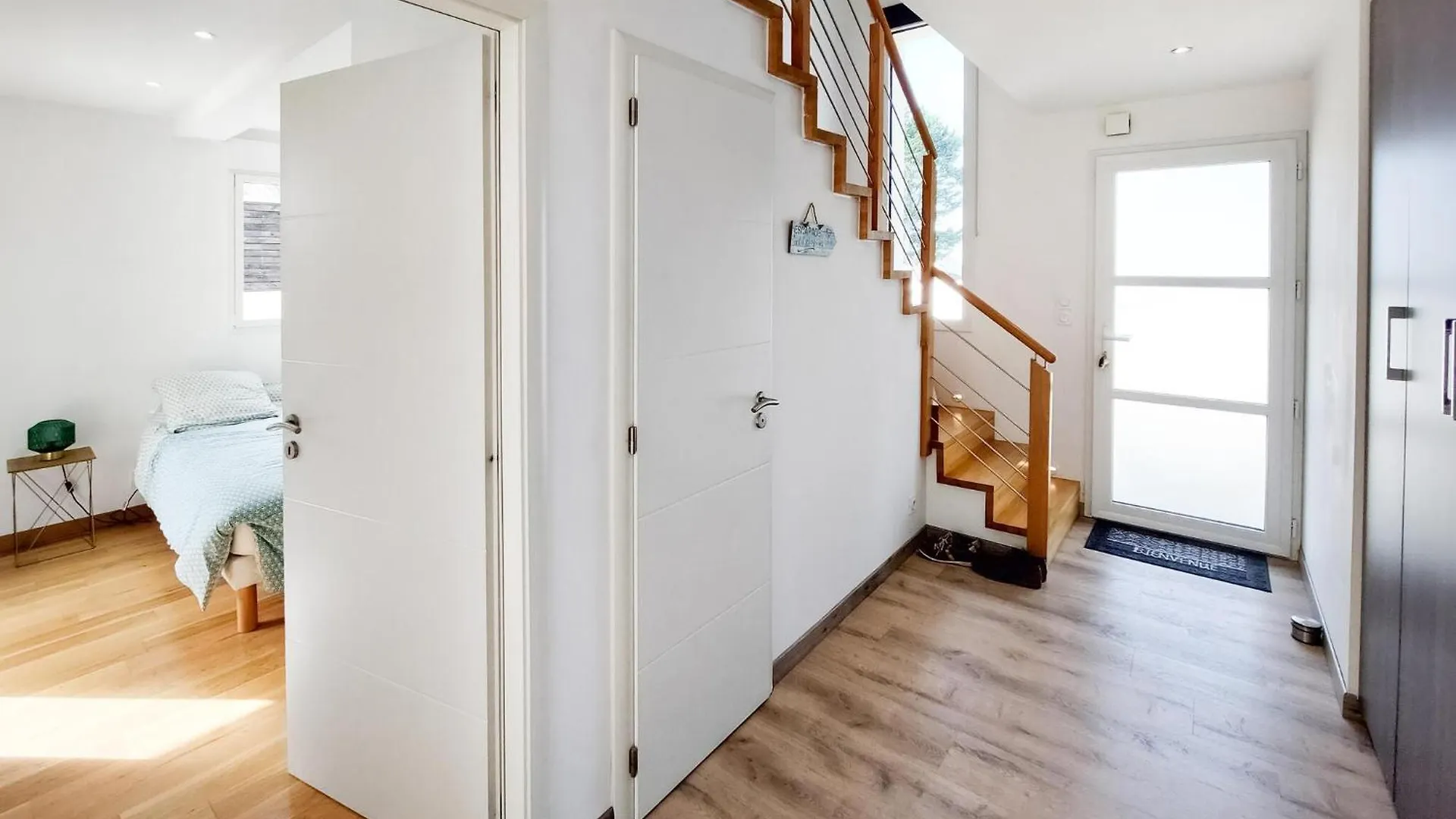 Beautiful Home In Santec With Wifi 0*,  France